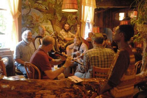 THE YELLOW DELI